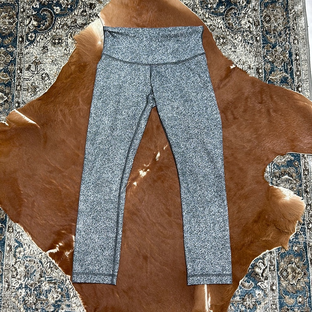 Lululemon cropped leggings
